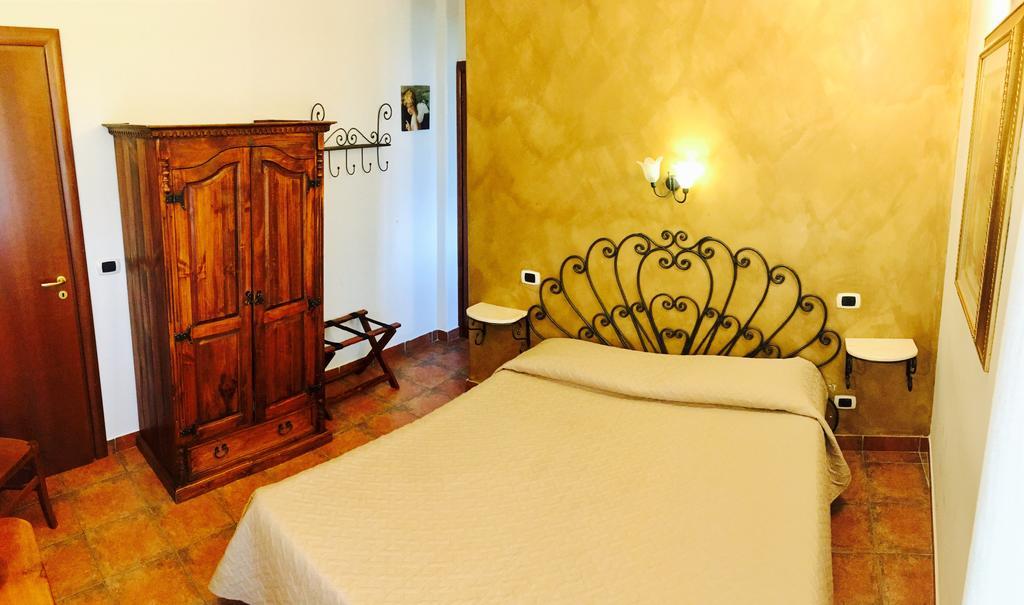 B&B L'Arcangelo Rocca Massima Exterior foto